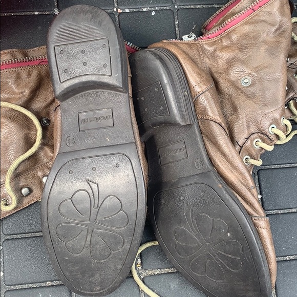 Light brown lace up booties - Picture 5 of 5